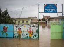 دانش‌آموزان پلدختر، سال تحصیلی را در کانکس شروع می‌کنند