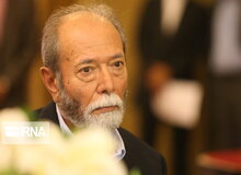 علی نصیریان: شهادت سردار سلیمانی همه را متاثر کرد / بغض‌ام اجازه نمی‌دهد بیش از این سخن بگویم
