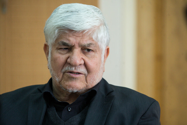 محمد هاشمی رفسنجانی: «دستان» ادوارد شواردنادزه در مقابل امام خمینی 
می‌لرزید و مجذوب شده بود/ شواردنادزه به امام خمینی تعظیم کرد/ «گورباچوف» پاسخ محترمانه‌ای به نامه امام داد