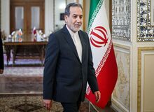 عراقچی: به پیام ترامپ گوش می کنیم 