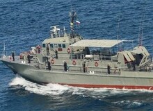 یک مقام آگاه نظامی: شناور کنارک غرق نشده است
