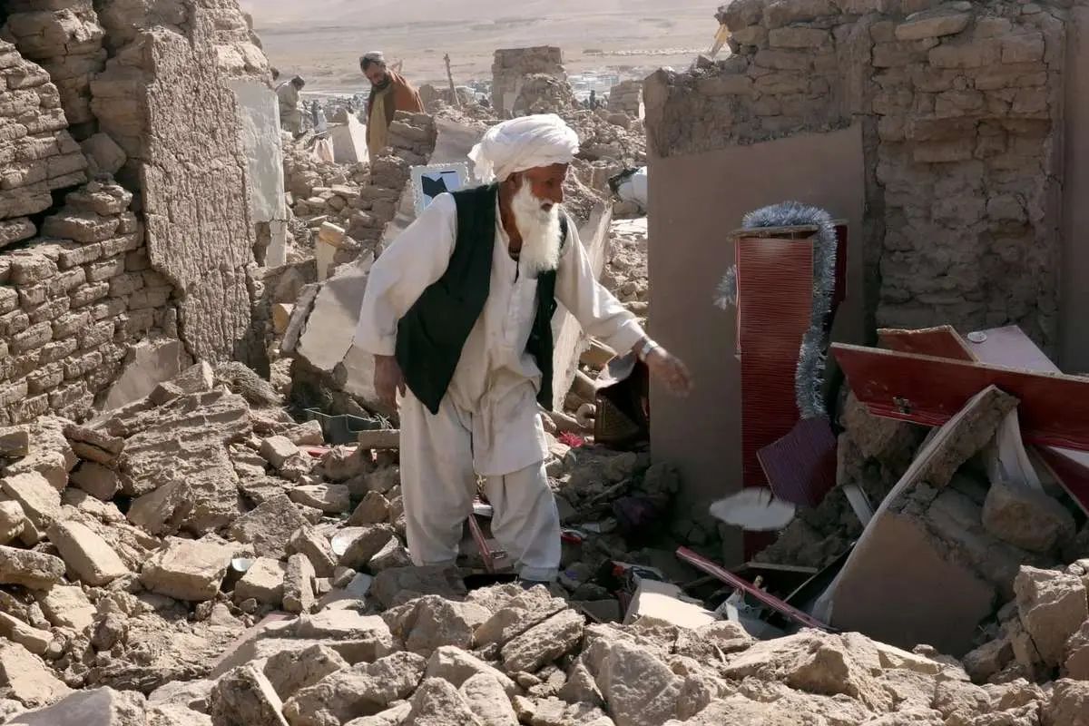 زلزله شدید ۶.۲ ریشتری، افغانستان را لرزاند