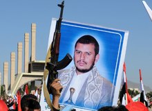 گزارش آتلانتیک از جایگاه ویژه حوثی‌ها در جهان عرب؛ حالا با عبدالملک الحوثی مثل چه‌گوارا رفتار می‌شود‌