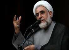 انتقاد از هیچ مقام و نهادی ممنوع نیست / سیاه ترین استبداد، استبدادی است که رنگ دینی داشته باشد