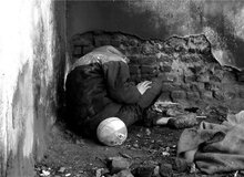 جسد کارتن‌خوابی که ۳۰ روز بی‌صاحب ماند/  تبدیل کانال آب‌های تهران به خوابگاه کارتن‌خواب‌ها