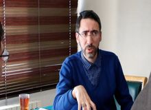 نقره‌کار، حقوقدان: لایحه «انتشار محتوای خلاف واقع» در تضاد با اصل آزادی بیان قانون اساسی قرار دارد/ مرجع تشخیص «خلاف واقع» بودن یک محتوا در لایحه دولت مشخص نیست/ این لایحه حق اظهار نظر مردم را محدود می‌کند و مانند اینترنت طبقاتی راه به جایی نمی‌برد