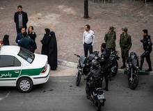 وعده های نمایندگان مجلس و دولتمردان درباره «گشت ارشاد» فراموش شد/ کدام دولتمردان و نمایندگان مجلس دم از جمع آوری گشت ارشاد زدند+اسامی 
