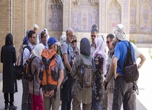 انجمن صنفی راهنمایان گردشگری ایران: برخی از گردشگران خارجی که از روی کنجکاوی از حوادث اخیر کشور عکاسی کرده‌اند، دستگیر شدند
