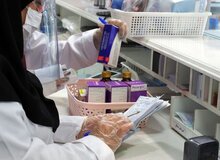 سخنگوی کمیسیون بهداشت و درمان مجلس: تا دو ماه آینده احتمال ۶ تا ۱۰ برابر شدن کمبود دارو وجود دارد/ سازمان استاندارد در دولت رئیسی نسبت به نظارت بر تولیدات دارو و تجهیزات پزشکی قصور داشت
