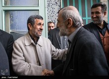 پاسخ مشاور احمدی‌نژاد به سرمقاله کیهان: آقای شریعتمداری ما انگلیسی هستیم یا شما؟
