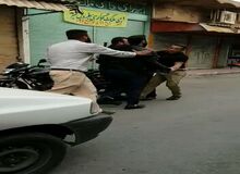 ضربات شوکر بر تن دستفروش اهوازی/ مامور متخلف شهرداری اهواز مجازات می شود