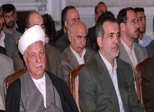 تصاویری از روزگار جوانی پزشکیان در کنار هاشمی و خاتمی