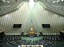 طرح تشکیل وزارت تجارت و خدمات بازرگانی و استعفای کاظم جلالی روی میز نمایندگان