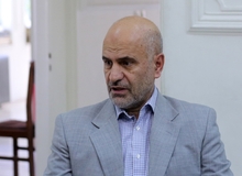 فرشاد مومنی: آقایان فکر می کنند نقدینگی را با موعظه می شود هدایت کرد/ چرا هر داده ای که باعث می شود که سیطره غیرعادی لاشخورها و مفت خوارها را برملا می کند حذف می شود؟

