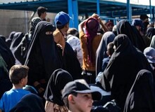 دولت بغداد داعشی‌های عراقی زندانی در سوریه را تحویل می‌گیرد / سنتکام: تعداد این زندانیان ۷ هزار نفر است