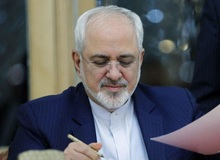 ظریف: یک نماینده مجلس متن مذاکرات محرمانه ایران و روسیه را منتشر  و موجب توقف صادرات ایران شد