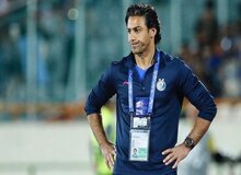 فرهاد مجیدی: حتما باید یک نفر بمیرد تا لیگ تعطیل شود؟/ استقلال و مدعیان دیگر از بازی سپاهان و پرسپولیس ضرر کردند