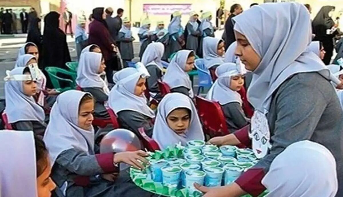 شیر مدارس چرا توزیع نشد؟/ پاسخ صریح صنعت لبنیات