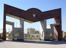 استاد دانشگاه تهران: کاش رییس دانشگاه آزاد جای خود را در دانشگاه تهران به نیروی جوان‌تر بدهد