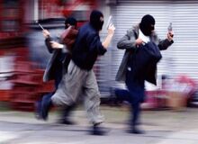  هشدار یک رسانه رسمی: سرقت‌های مسلحانه برای «تامین معاش» در بین مردم افزایش یافته است