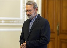 لاریجانی: ایرانی‌ها در برابر فشارهای آمریکایی‌ها مقاومت می‌کنند
