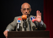 نظارت و آزادی بیان باید با هم تلفیق شود
