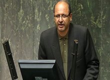 سنگ بزرگ علامت نزدن است/ انگار در زنگ انشا از همه چیز گفته‌اند، اما هیچ کاری را نمی‌خواهند به سامان برسانند