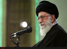 رهبر انقلاب: ضدانقلاب در تحریک کارگران علیه جمهوری اسلامی ناکام مانده است/ کارگران در همه حوادث دوران انقلاب و دفاع مقدس با غیرت و بصیرت حاضر شدند