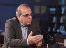 عباس عبدی در گفتگو با دیده بان ایران:صدا و سیما در حال نشر پروپاگانداست/ چیزی به عنوان "خبر"در تلویزیون وجود ندارد