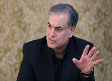 احمدی بیغش: مراقب باشید ظریف همچون مهاجرانی فرار نکند