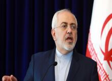 واکنش ظریف به اتهامات نیکی هیلی/با نشان دادن یک تکه آهن ، اتهامات بی پایه علیه جمهوری اسلامی مطرح می کنند