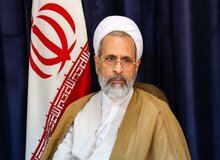 امام جمعه قم: جز اندکی، همه پای انقلاب هستند/ نظام معیشتی مردم دچار سختی شده است