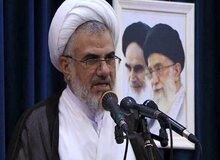 نماینده ولی فقیه در استان هرمزگان: اخذ عوارض از تنگه هرمز حق ماست 