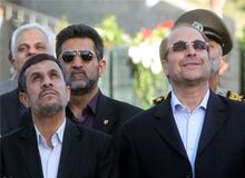 وعده قالیباف برای افزایش سه برابری یارانه ها/ "احمدی نژادیسم قالیباف" سبقت در جاده مرگ!/ یارانه، اشتغال، بکار گیری جوانان و برداشت نفت از مخازن مشترک چهار حربه تبلیغاتی رقبای روحانی 