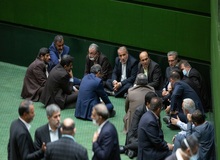 انتقاد خبرگزاری اصولگرا از مجلس انقلابی/ این همه وقت برای اصلاح قانون انتخابات ریاست جمهوری گذاشتید که رد شود؟