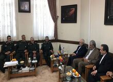خبری که جزییاتی از آن منتشر نشده است/ ظریف با فرماندهان سپاه دیدار کرد
