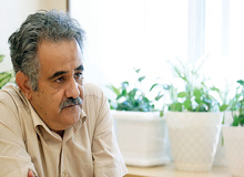انتقاد یک اقتصاددان از ابراهیم رییسی پس از آزادی از زندان/ آقای رییس جمهور با شعار چیزی حل نمی‌شود 