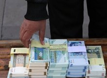 کاسبی با پول نو برای عیدی / ۸ میلیون بده ۷ میلیون بگیر!