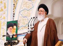 امام جمعه مشهد: دشمن در حال در افتادن با دین مردم برای ضربه زدن به این نظام است