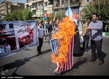 پرچم آمریکا برای آتش زدن ۴۰ هزارتومان/ عکــس