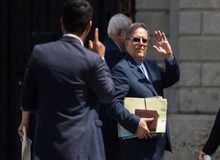 یحیی آل اسحاق: اول باید سیاست‌های رئیس جدید معلوم شود/ حاتمی یزد: هیچ تغییری در وضعیت ارزی کشور به وجود نمی‌آید