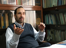 خوش چهره:اگر نگرش اصلاح نشود، تغییر رئیس کل بانک مرکزی اثر ندارد