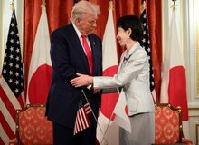 نخست‌وزیر ژاپن به‌دنبال کاندیدا کردن ترامپ برای جایزه صلح نوبل