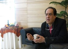 مجری صداوسیما که به یک شرکت کننده معلول توهین کرده بود عذرخواهی کرد