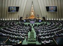 نامه نمایندگان به "آیت‌الله رئیسی" برای برخورد با "پوری‌حسینی"