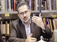 معاون پارلمانی دولت: در جمهوری اسلامی، ما قائل بر تفکیک نسبی قوا هستیم نه تفکیک قوا !