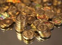 ارزش بیت کوین ۱۰ درصد سقوط کرد