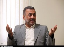 خرمشاد: دسته‌بندی اصولگرایی-اصلاح‌طلبی فروریخته است