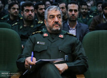 فرمانده کل سپاه: مذاکره مجدد با آمریکا خیال است
