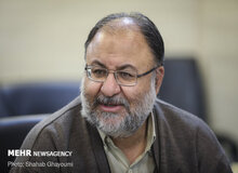 کوشکی، فعال سیاسی اصولگرا: وجود «ریزگرد» چه ربطی به رئیسی دارد؟/ ورود زنان به ورزشگاه اصلاً چه اهمیتی دارد؟ 
